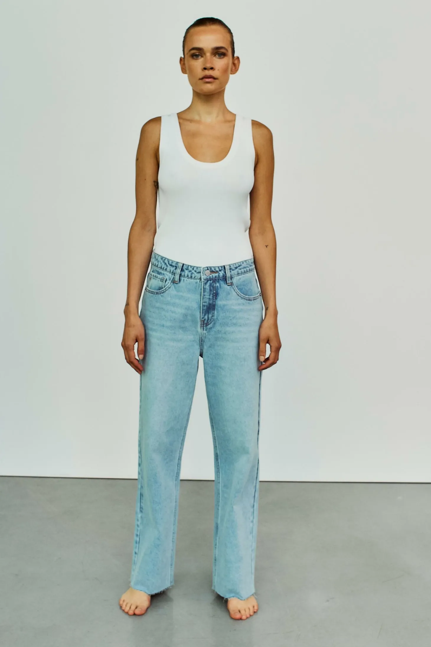 WBLABIGALE HW STRAIGHT JEANS