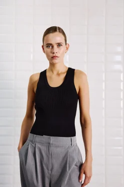 WBLLEWIS TANK TOP