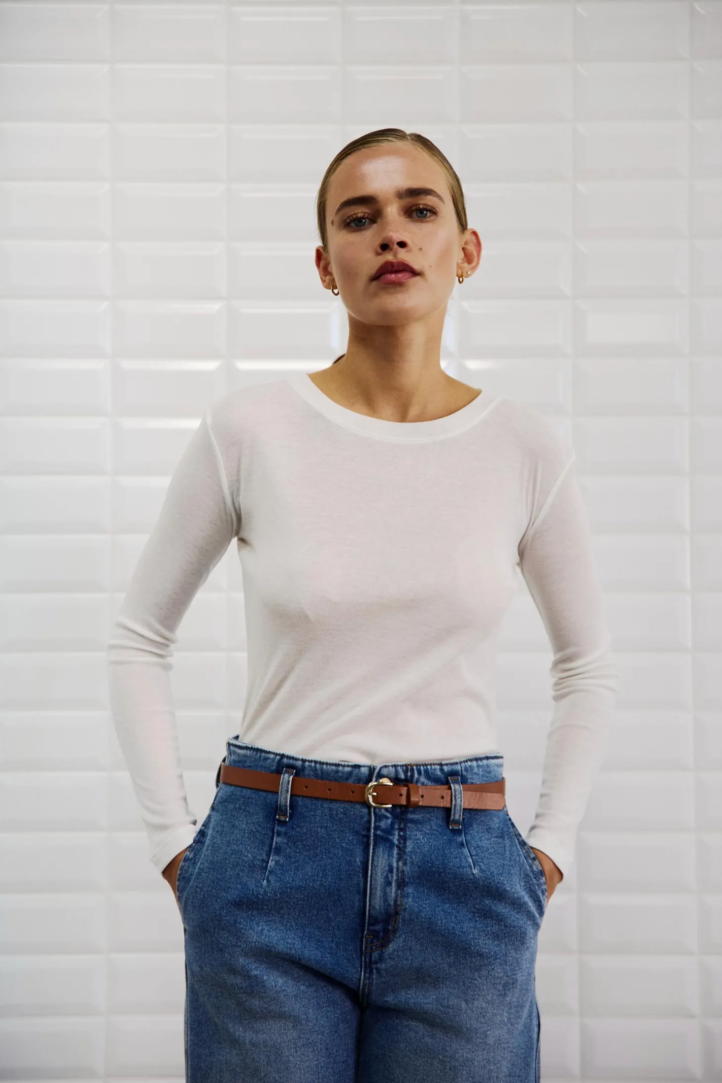 WBLLOLA LS TEE