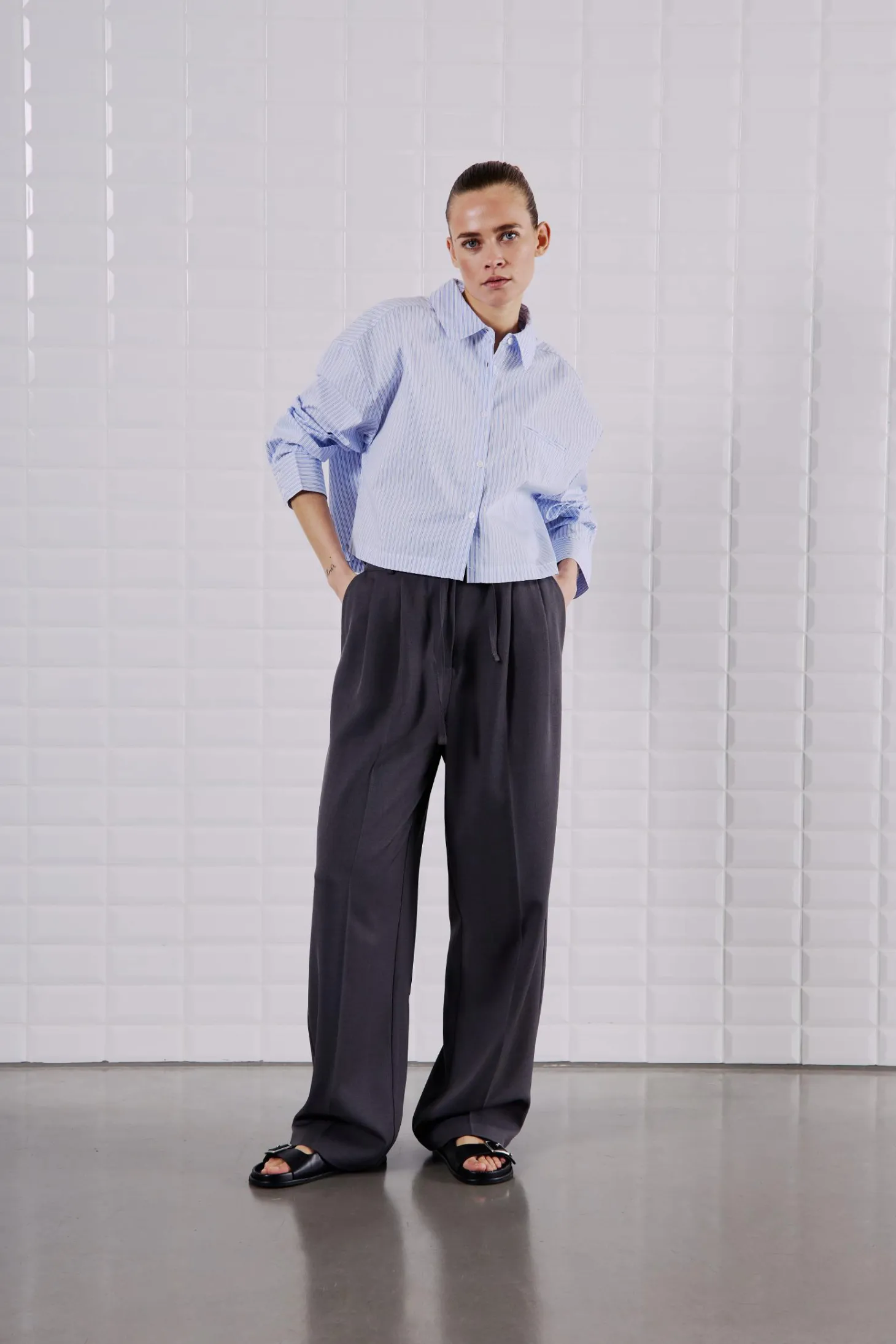 WBLQUINIE STRIPE CROPPED SHIRT